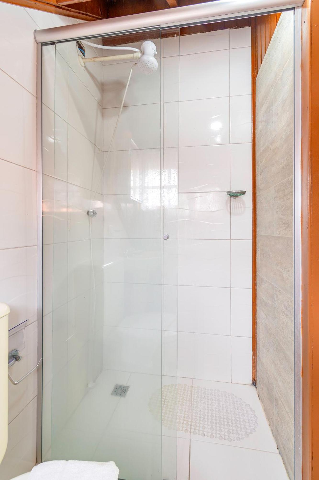 הוילה גראמדו Linda Casa 5 Quartos No Lago Negro מראה חיצוני תמונה