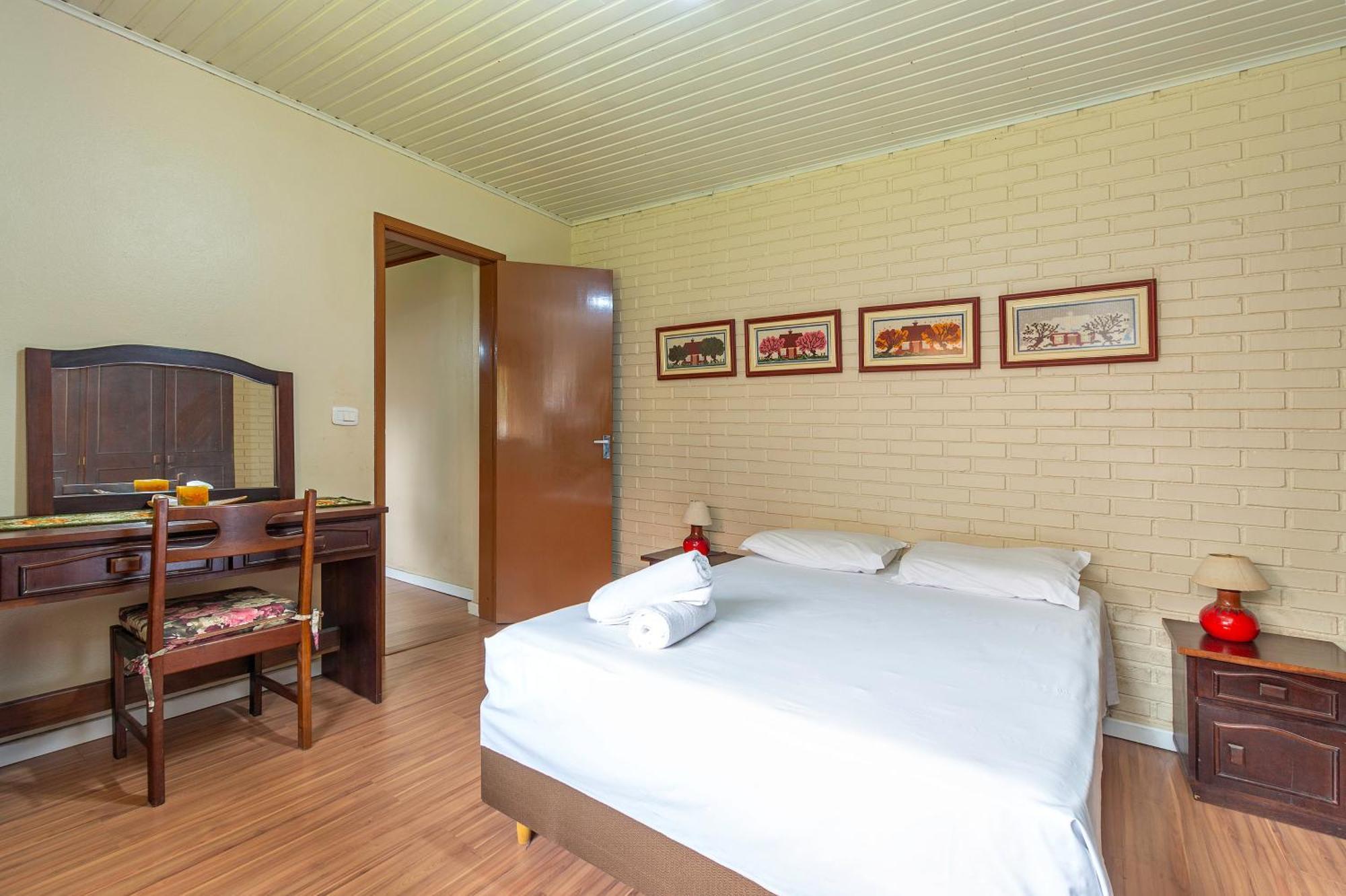 הוילה גראמדו Linda Casa 5 Quartos No Lago Negro מראה חיצוני תמונה